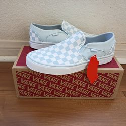 Vans multiple sizes read below