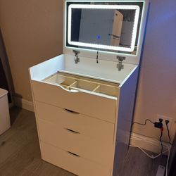 Makeup Vanity 