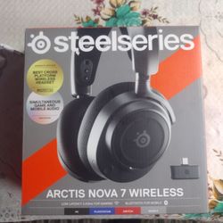 Steelseries Arctis Nova 7 Wireless Headset 