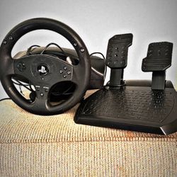 PS4 Stirring Wheel And Pedals 
