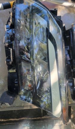 Nissan Pathfinder headlights oem