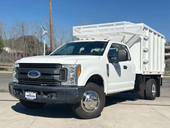 2017 Ford F350 Super Duty Super Cab & Chassis