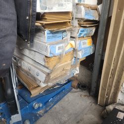 traffic master water resistance ,laminated wood flooring ,please read discreption