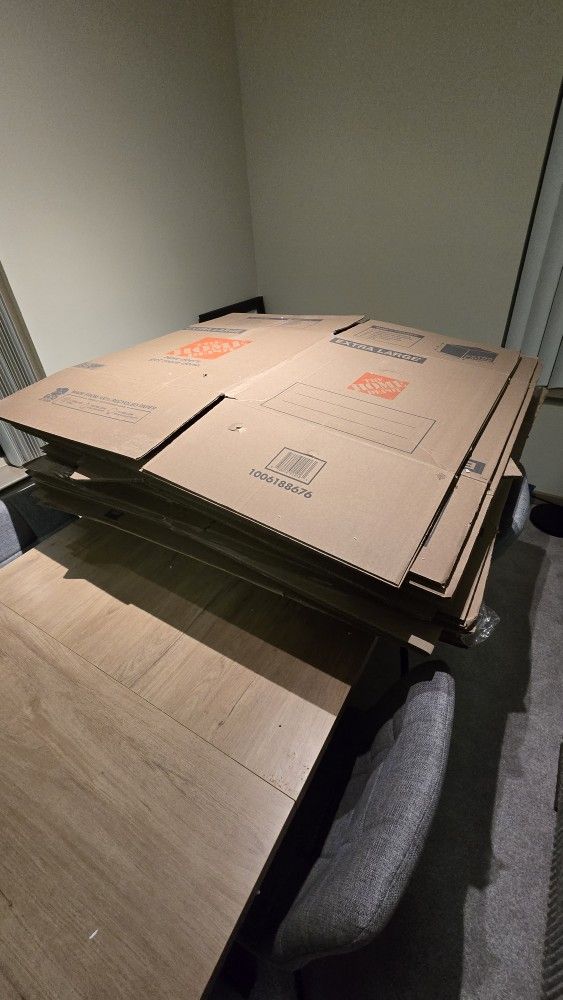 FREE MOVING BOXES