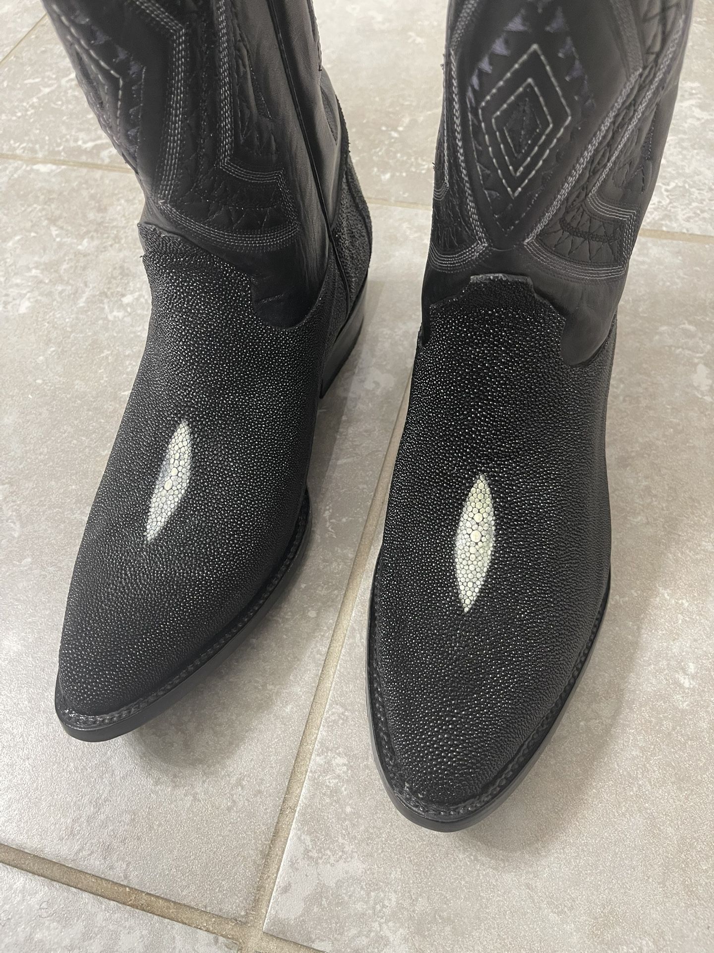Black Stingray Boots