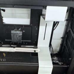 NZXT H710i Case