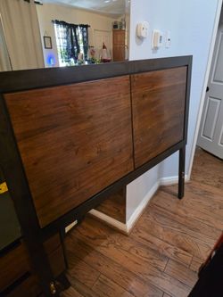 Queen size bed frame with end table