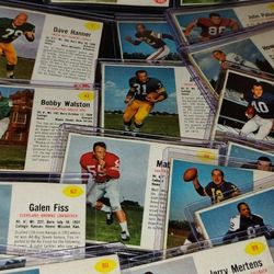 Lot Of 20 1962 Post Cereal Football Cards Small Print VG Condition 