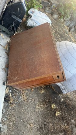 Free brown table and four chairs