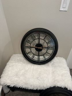 Wall clock
