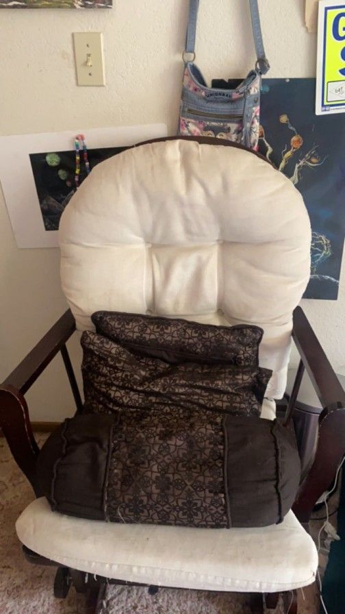 Glider Rocking Chair Great Condition 