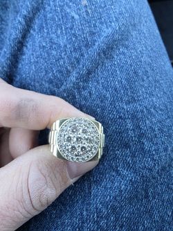 10 K 2 Ct Gold And Diamond Ring Sz 11