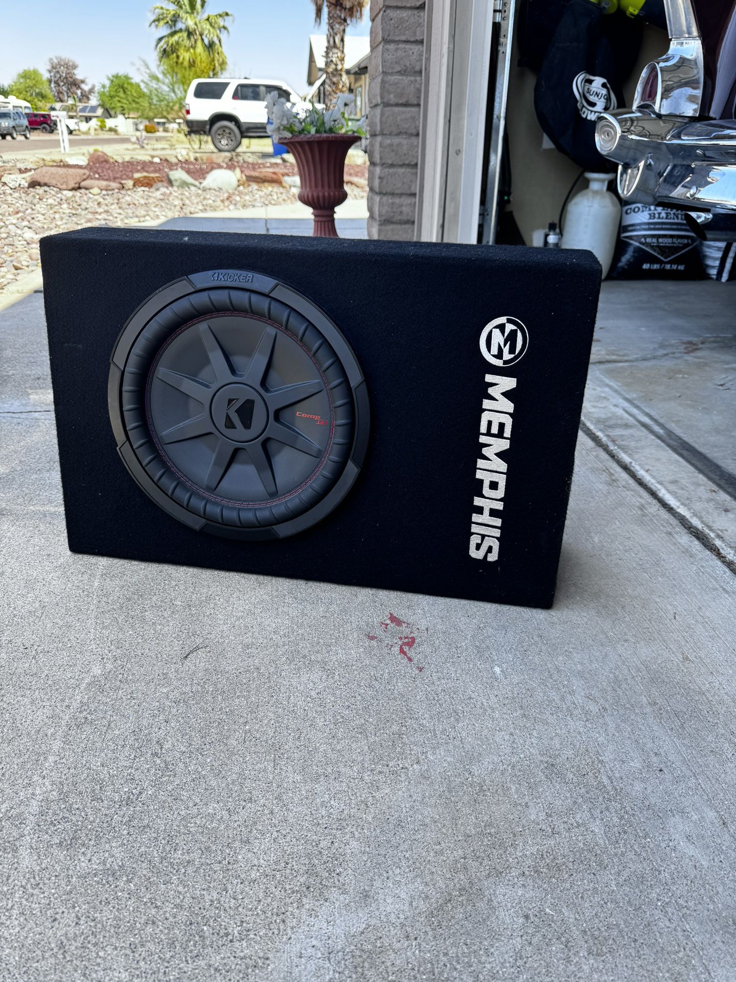 12 Inch Kicker Subwoofer With Memphis built-in amplifier