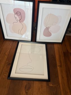 Pale pink bedroom decor
