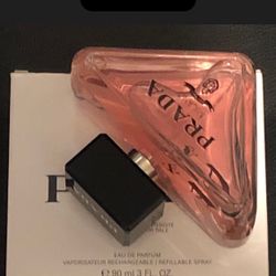 PRADA Paradoxe Eau De Parfum