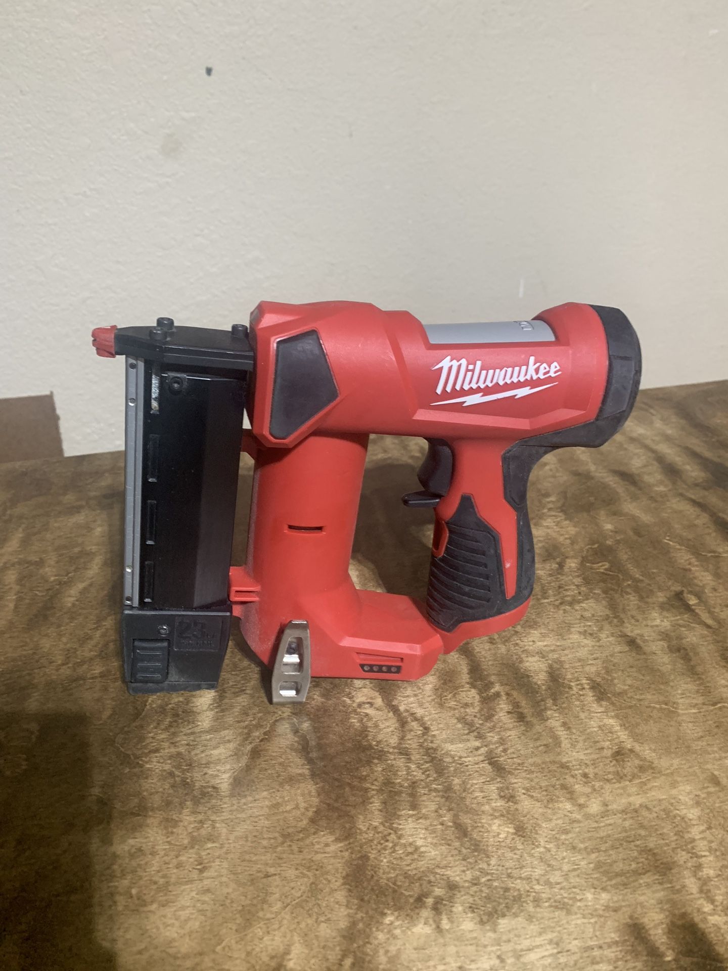 Milwaukee 23g Pin Nailer for Sale in San Antonio, TX OfferUp