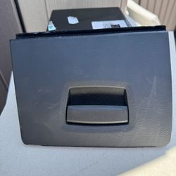 2014 BMW 535 Storage Compartment