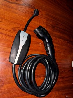 Tesla Factory Charger