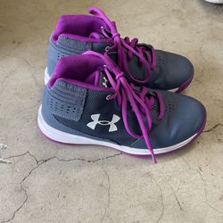 Girls under armor basketball shoes