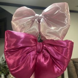 Hello Kitty Bow 