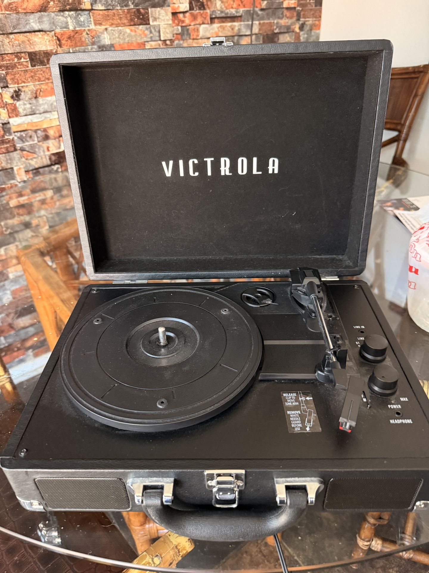 VICTROLA RECORD PLAYER!!
