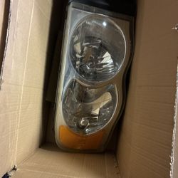 2004 2005 Dodge Ram Headlights