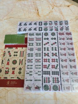 Green american mahjong tile set