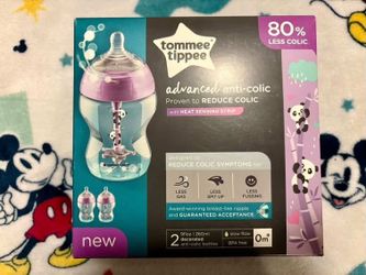 Tommee Tippee Anti-Colic Baby Bottles | Slow Flow Breast-Like Nipple and Unique Anti-Colic Venting System | Purple Pandas (9oz, 2 Count Package)