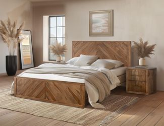 Sale.. Sale!!!! 4 pc King Bedroom set!!!  Solid Wood. 3 Colors Available!!