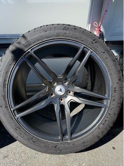 Asanti (22”x10.5”) Wheels & Tires (305/40R22)
