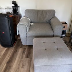 Arm Chair And Ottoman 