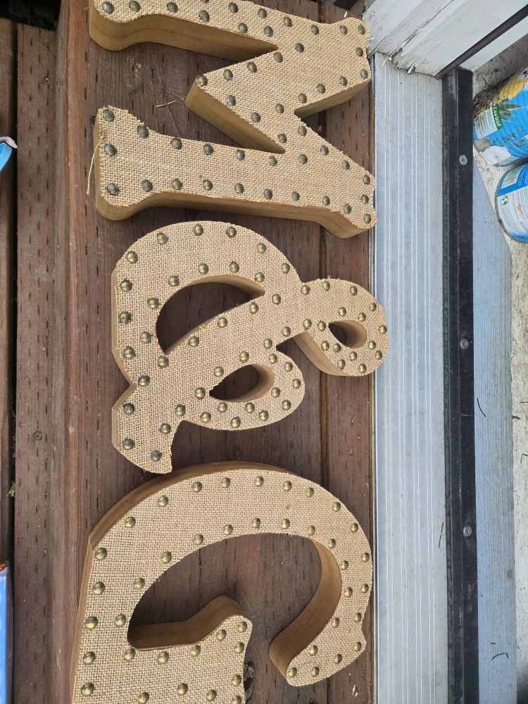 M &G Wood Letters