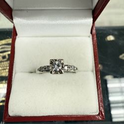 14kt White Gold 1/4 CTW+ VVS2 Natural Diamond Ring Size7