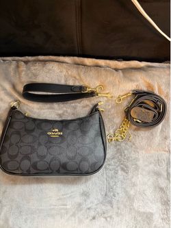 Woman’s Coach Purse