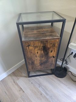 2 side tables with cabinet
