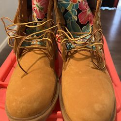Timberland Boots - Women’s Size 9.5 Men’s Size 8