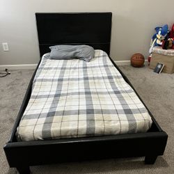 2 Twin Beds