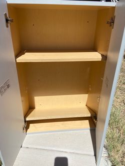 kitchen wall cabinet 24” x 36” free