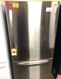 LG 24 cu. ft. Bottom Freezer Refrigerator QG