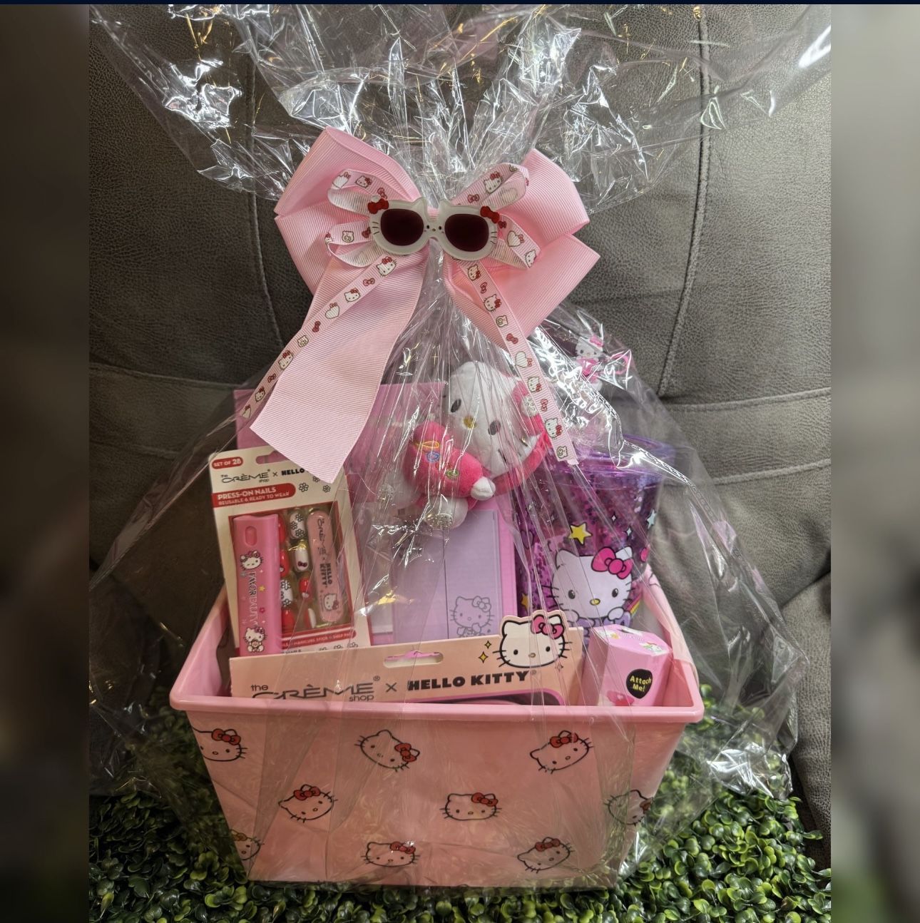 Hello Kitty Easter 🐣 Basket