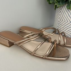 Rose gold women sandals low block heeled strap open toe slide sandals size 9.5