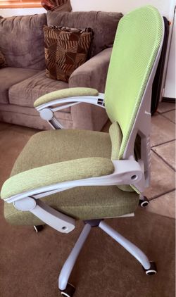 Desk chair