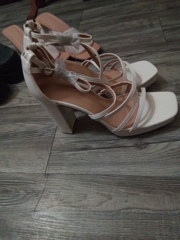 Women's Off-white Size 8 And 1/2 High Heels