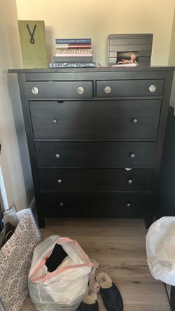 Black dresser