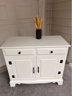 Solid wood buffet