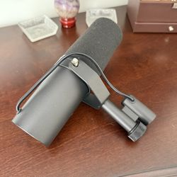 Shure SM7B Microphone 