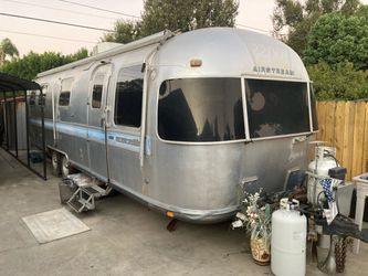 1984 Air stream