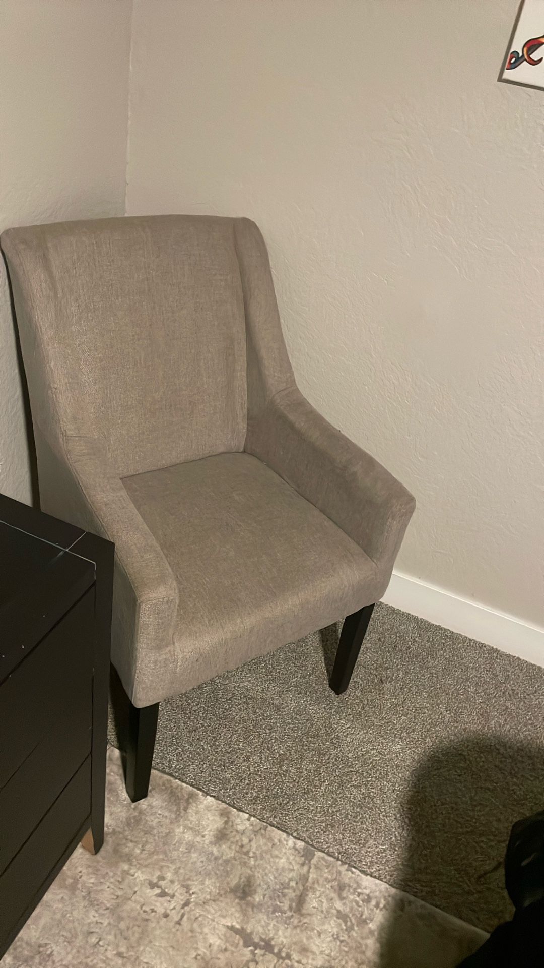 grey chair