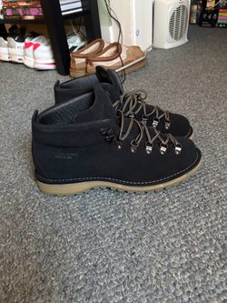 Danner Mountain Light Black Butte