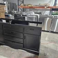 59" bathroom double vanity. No sink